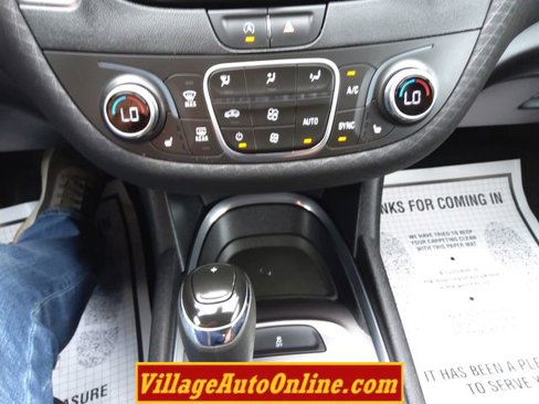 Used 2020 Chevrolet Malibu LT image 41
