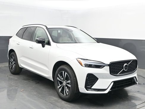 New 2025 Volvo XC60 B5 Core image 1
