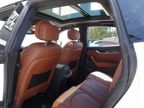 Used 2022 Maserati Levante Modena image 12