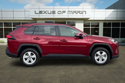 Used 2021 Toyota RAV4 XLE image 8