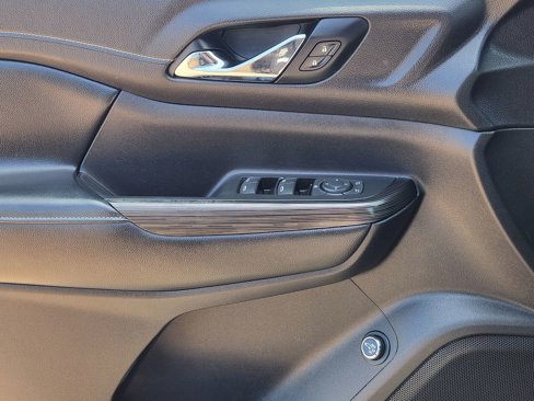 Used 2019 GMC Acadia SLT image 27
