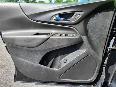 Used 2022 Chevrolet Equinox LT image 6