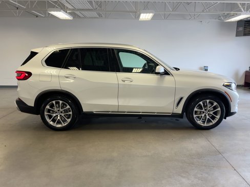 Used 2023 BMW X5 sDrive40i w/ Premium Package image 7