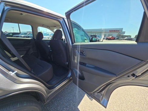 New 2025 Nissan Rogue S image 14