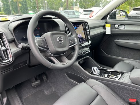 New 2026 Volvo XC40 B5 Plus w/ Protection Package Premier image 7