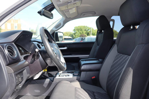 Used 2018 Toyota Tundra SR5 w/ SR5 Upgrade Package image 5