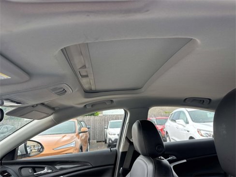 Used 2014 Buick Regal image 19