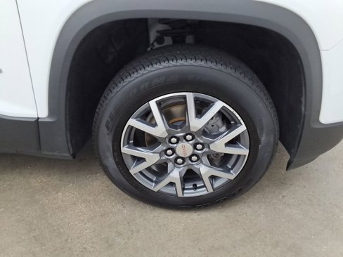 Used 2023 GMC Acadia SLT image 26