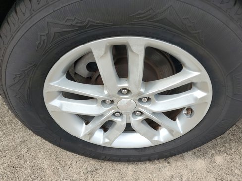 Used 2015 Kia Sorento LX image 5