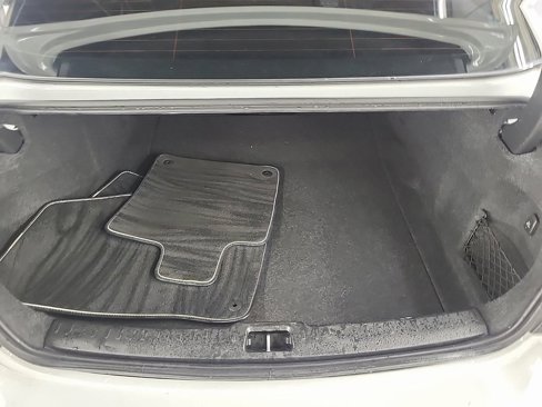 Used 2019 Volvo S60 T6 R-Design image 5