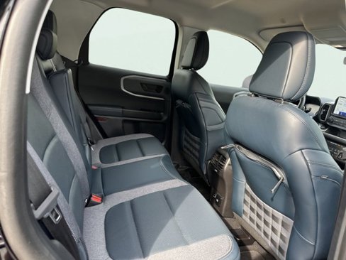 Used 2022 Ford Bronco Sport Outer Banks w/ Tech Package image 14
