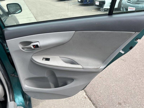 Used 2010 Toyota Corolla LE image 19
