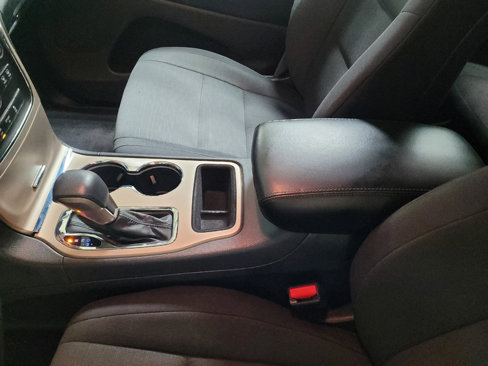 Used 2016 Jeep Grand Cherokee Laredo w/ Quick Order Package 23E image 26