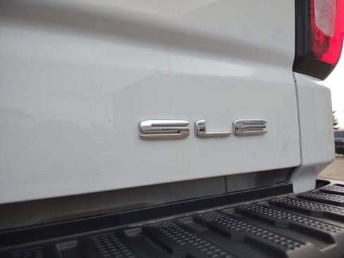 Used 2022 GMC Sierra 1500 SLE image 49