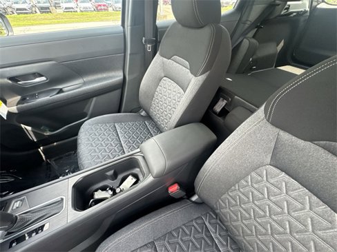 New 2025 Nissan Kicks SV image 20