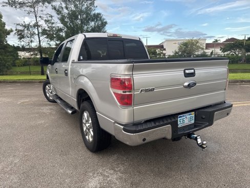 Used 2014 Ford F150 XLT w/ Equipment Group 302A Luxury image 10