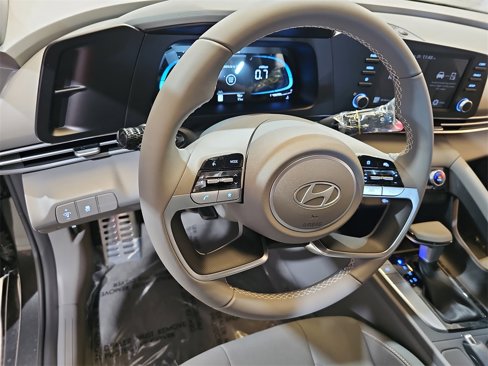 New 2025 Hyundai Elantra Sport image 15