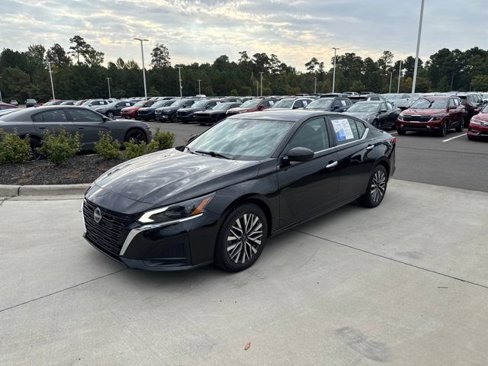 Used 2023 Nissan Altima 2.5 SV image 4