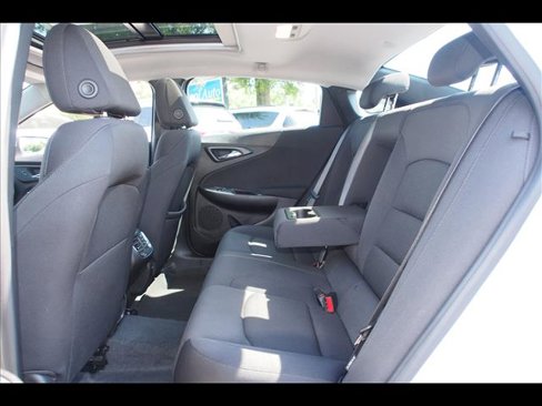 Used 2024 Chevrolet Malibu LT image 18