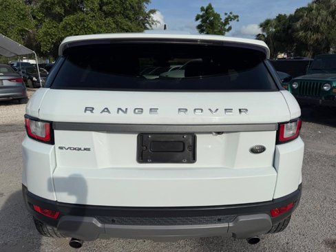 Used 2016 Land Rover Range Rover Evoque SE image 6