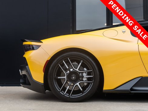 Used 2022 Maserati MC20 Coupe image 28