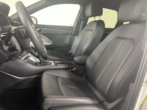 Used 2024 Audi Q3 2.0T Premium Plus w/ Premium Plus Package image 18