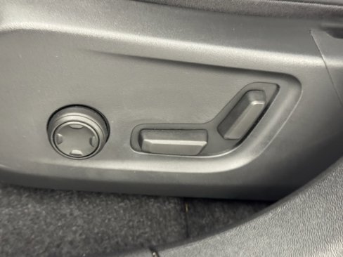 Certified 2023 Volvo C40 P8 Recharge Ultimate image 17