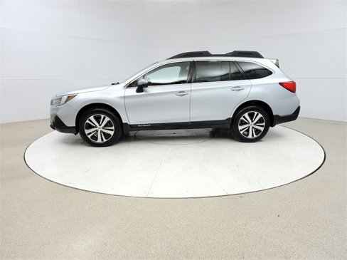 Used 2019 Subaru Outback 2.5i Limited w/ Popular Package #2 image 4
