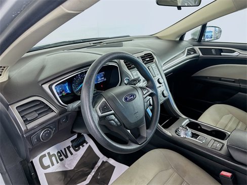 Used 2018 Ford Fusion S image 9