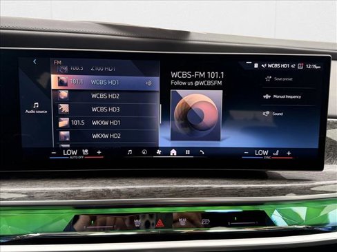 Used 2024 BMW 740i image 22