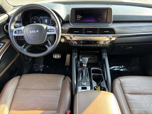 Used 2022 Kia Telluride SX w/ SX Prestige Package image 32