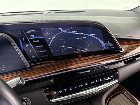 Used 2022 Cadillac Escalade ESV Premium Luxury image 16