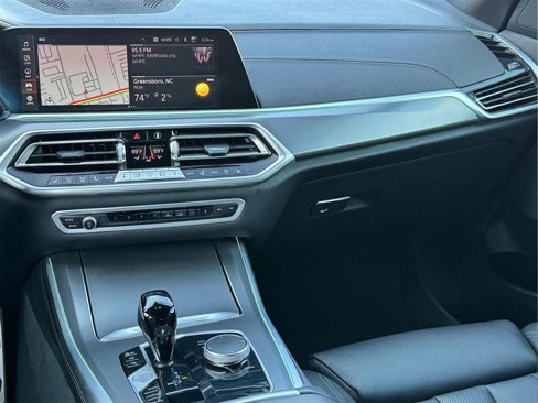 Used 2022 BMW X5 xDrive40i w/ M Sport Package image 36