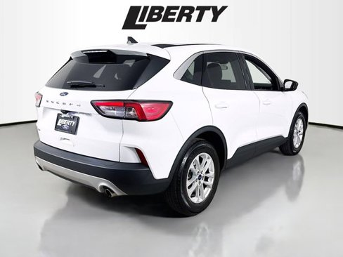 Used 2022 Ford Escape SE w/ Cold Weather Package image 7