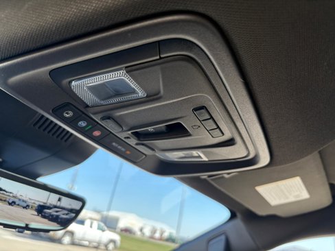 Used 2022 Chevrolet Silverado 1500 LTZ w/ Technology Package image 36