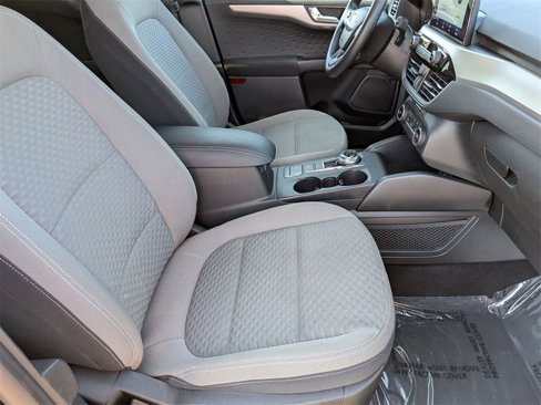Used 2020 Ford Escape SE image 29