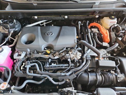 Used 2025 Toyota RAV4 XLE image 21