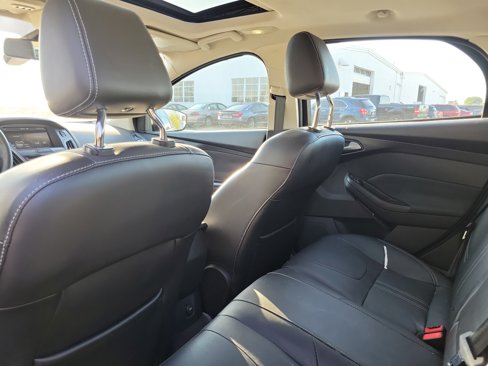 Used 2012 Ford Focus Titanium image 14