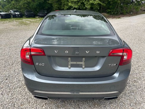 Used 2018 Volvo S60 T5 Inscription image 6