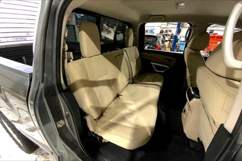 Used 2016 Nissan Titan SV image 19