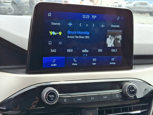 Certified 2021 Ford Escape SE image 16