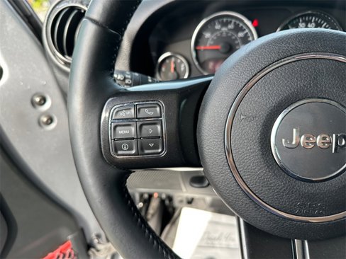 Used 2017 Jeep Wrangler Unlimited Rubicon image 21