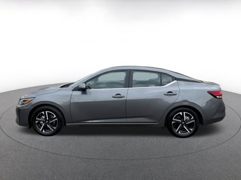 Used 2024 Nissan Sentra SV image 9