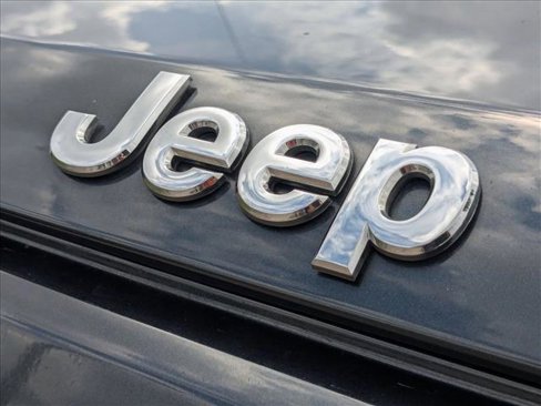 Used 2014 Jeep Patriot Latitude image 4