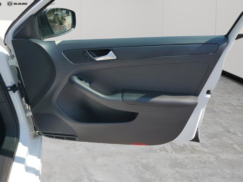 Used 2016 Volkswagen Jetta S image 13