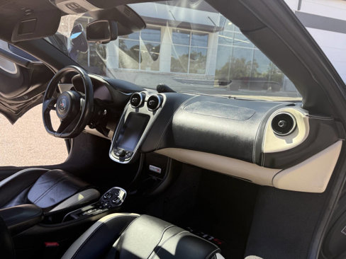 Used 2016 McLaren 570S Coupe image 27