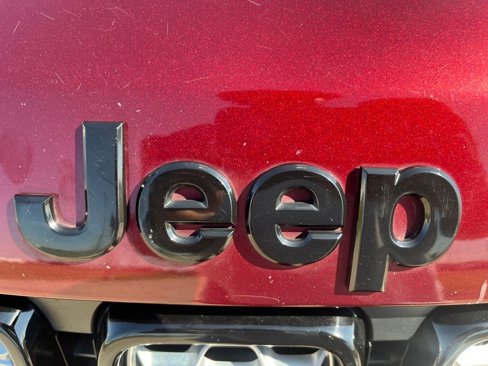 Used 2019 Jeep Grand Cherokee Altitude image 37