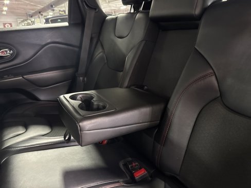 Used 2022 Jeep Cherokee Trailhawk w/ Comfort/Convenience Group image 31