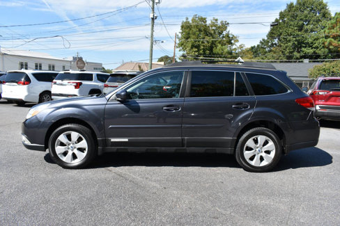 Used 2011 Subaru Outback 2.5i Limited image 4