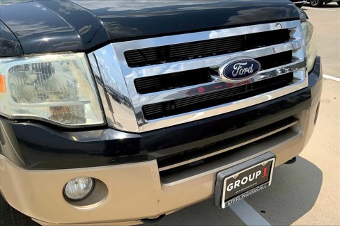 Used 2014 Ford Expedition XLT image 25